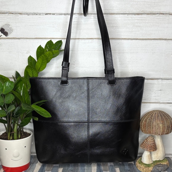 Patricia Nash Handbags - Patricia Nash Black Leather Tote